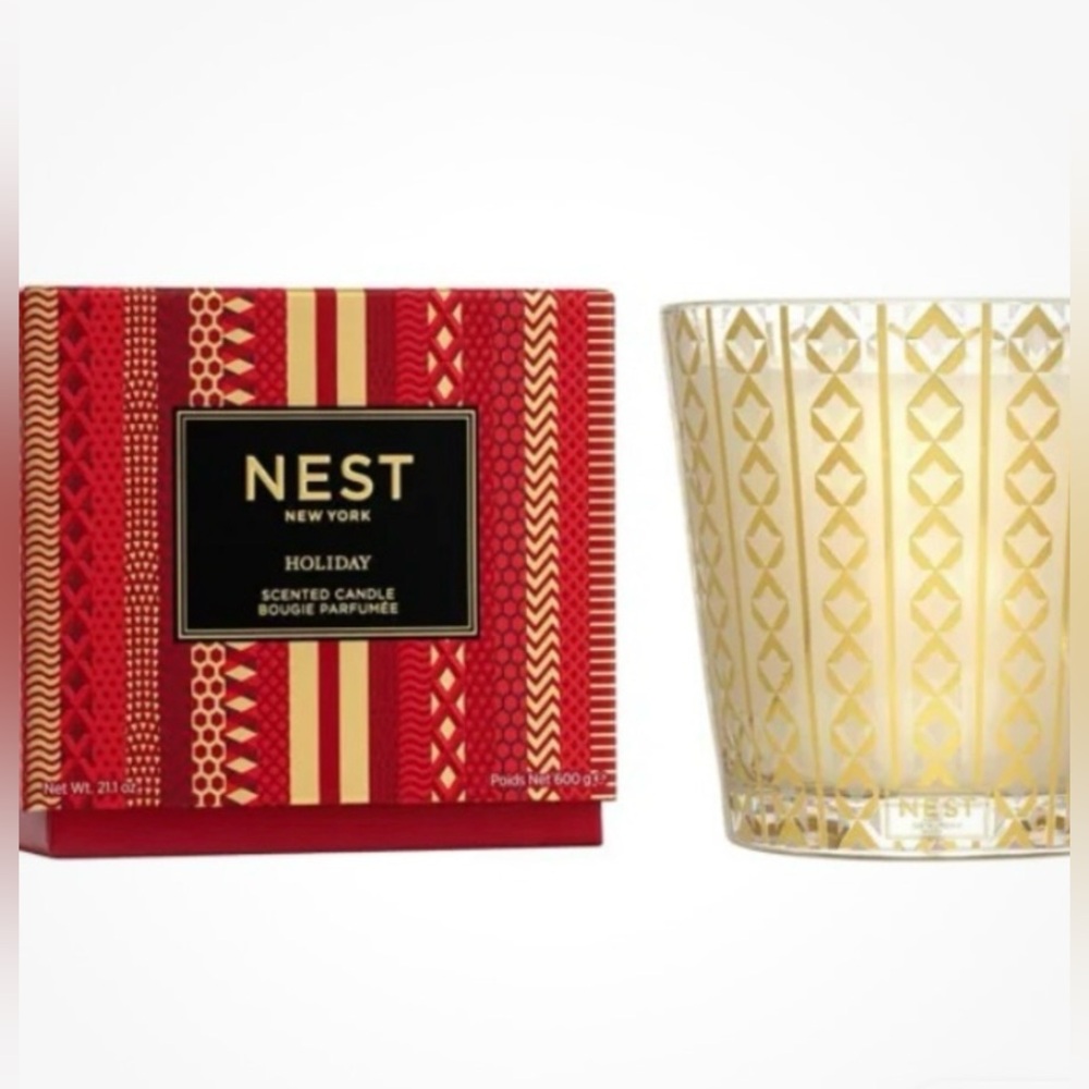 NEST-New York
Holiday 3-Wick Candle elevates everyday living and entertaining.